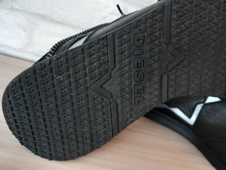 Diesel маратонки 44