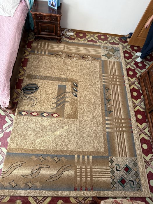 Ковер ……………………….