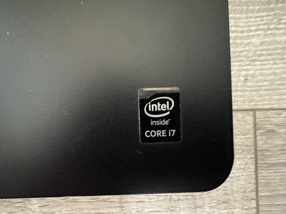 Лаптоп DELL 15.6 inspiron 15
