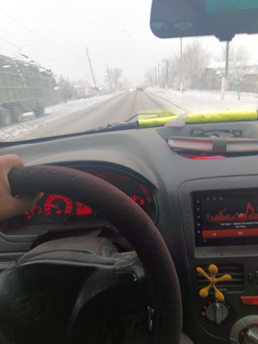 Автомобиль заз форза