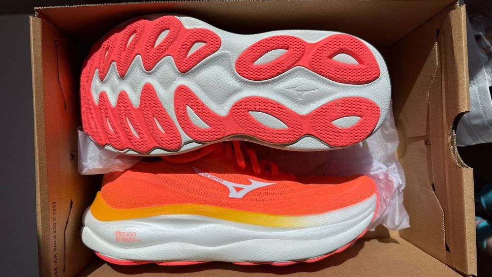 Vand adidasi alergare Mizuno Waverider 9