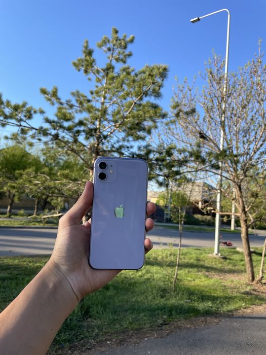 Продам срочно iPhone 11 64GB