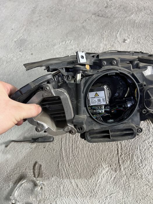 Reconditionare faruri condens/ sticle/ TMS/ faruri bmw seria 5 F10 F11