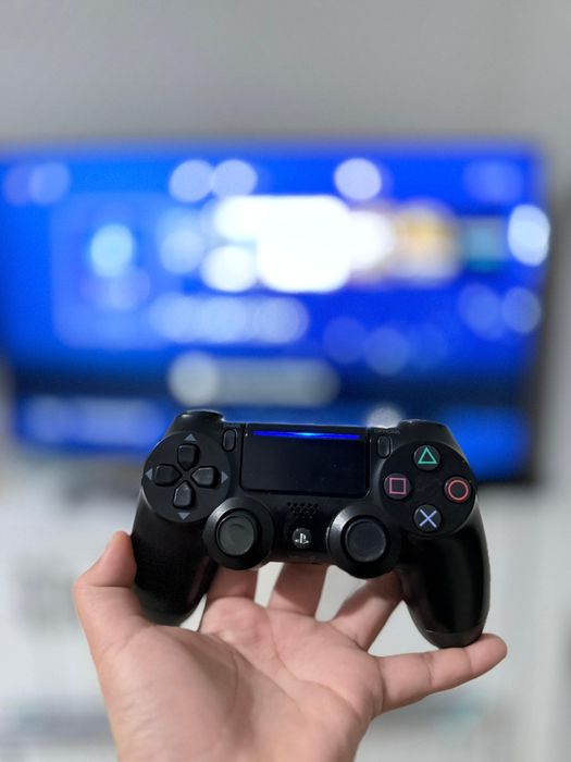 Sony playstation 4 slim