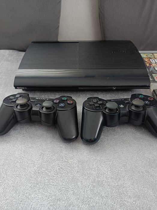 Продавам плеистешън 3