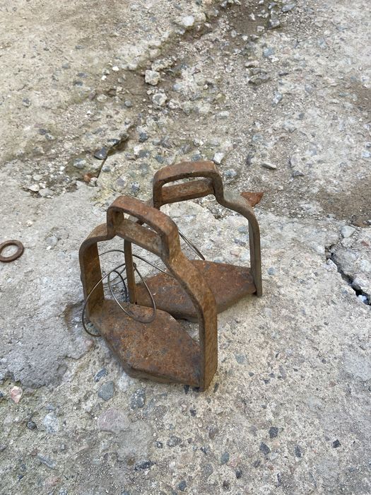 Стремена для лошади