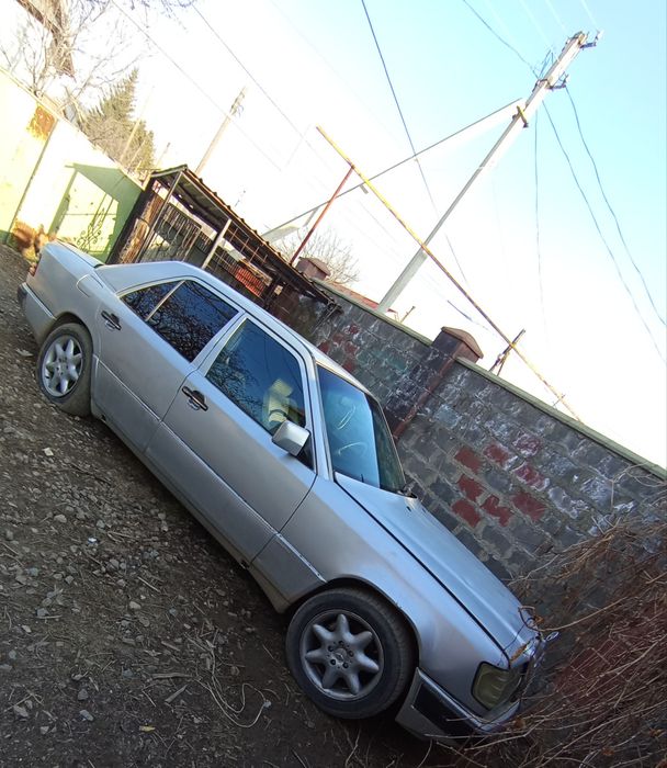Продам Mercedes 124