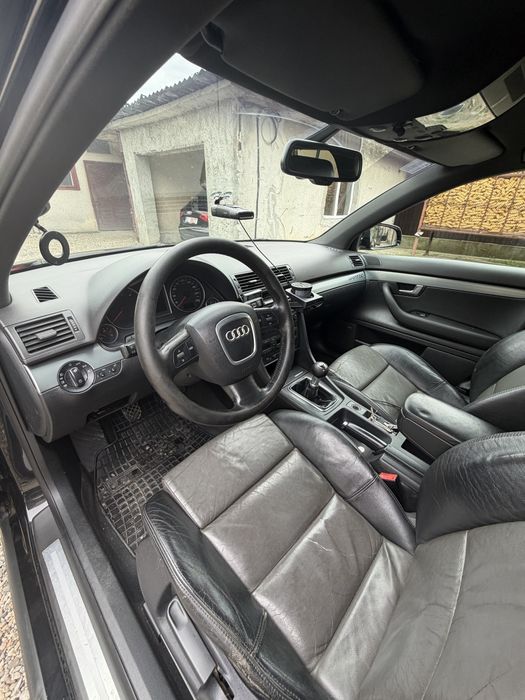 Audi a4 b7 2.0tdi 136 cp Pachet S-line