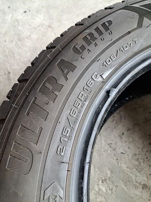 4 anvelope iarnă 215 65 R16C Goodyear