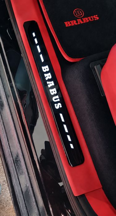 Brabus светещи лайсни на праговете W463 W464 W463A W465 Mercedes G class brabus door cover trim g63amg G500 g350 led Iluminated
