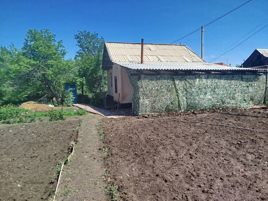 Продам дачу с двумя участками