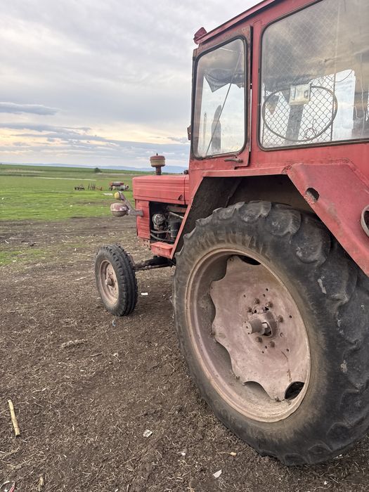 Tractor utb  650