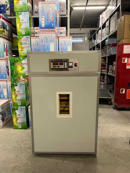 Инкубатор для 440 яиц/инкубатор