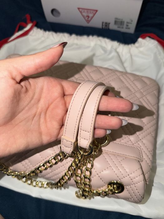 Чисто нова чанта Moschino