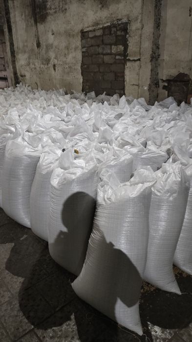 Пшеница в мешках