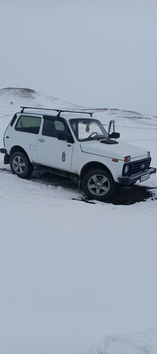 Продам нива 2121 состояние хорошее