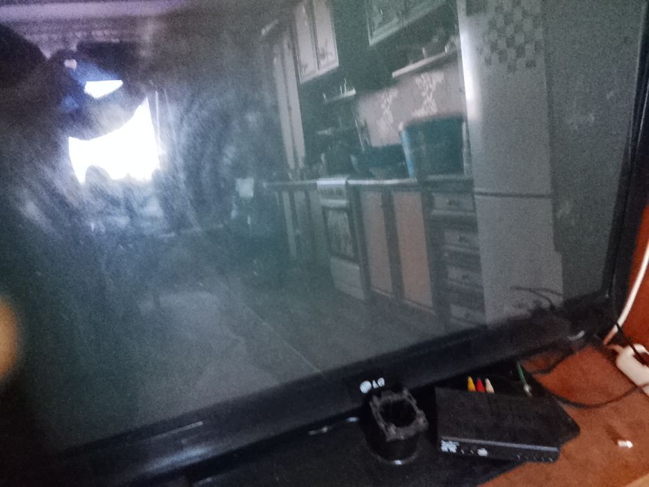Продам телевизор