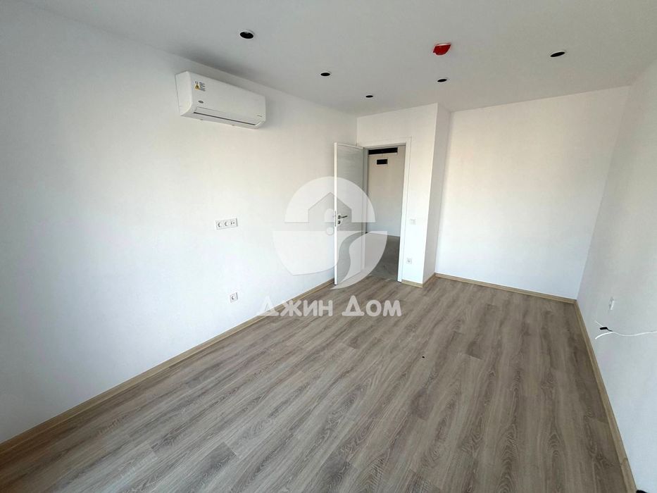 Продава се Тристаен апартамент в к.к. Слънчев бряг - 92 кв.м за 1275 €/кв.м - Снимка #3