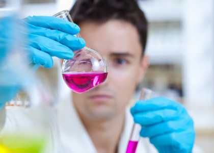 Химик маслахатли, Консультация Химика, Consultation with a Chemist