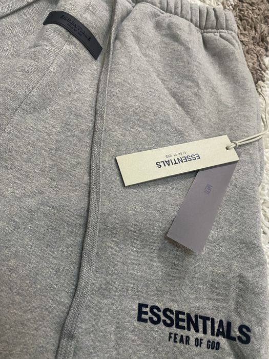 штаны Essentials, новые