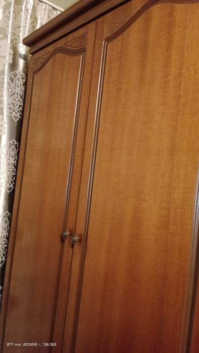 Продам шкаф вместительный