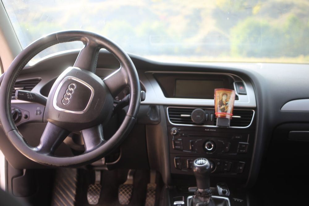 De vânzare, Audi A4 B8