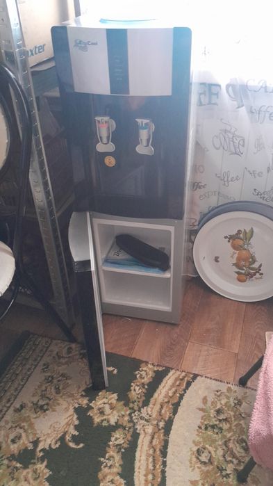 Продам кулер для воды