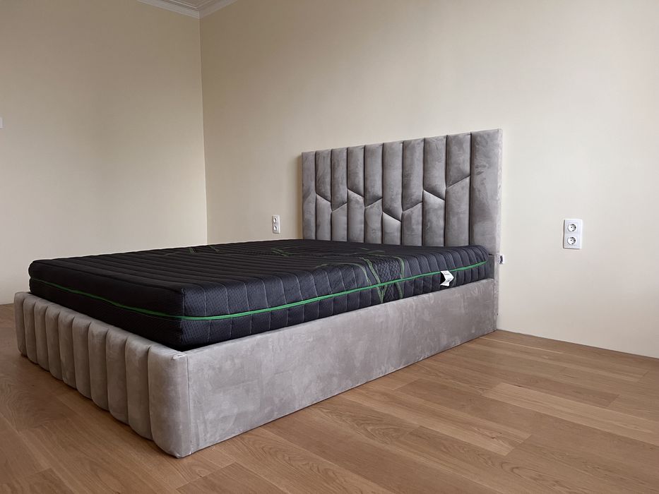 Тапицирана спалня Анна