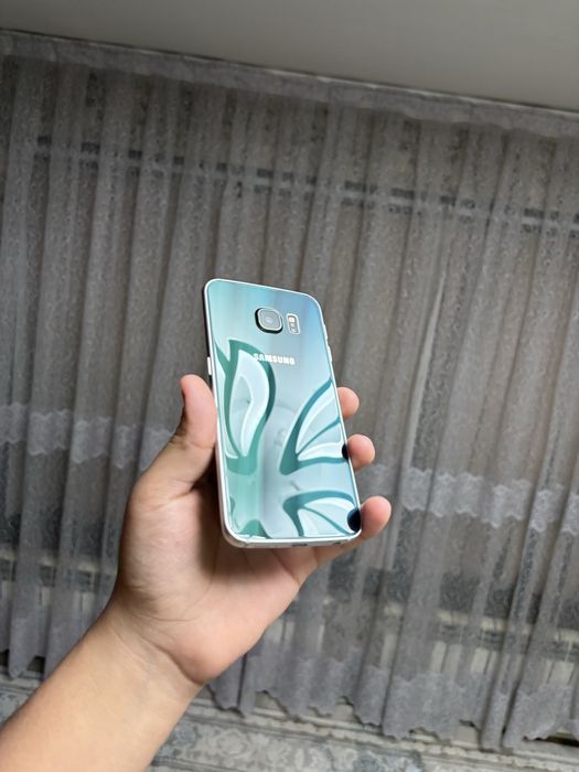 Samsung S6 Edge Изумруд