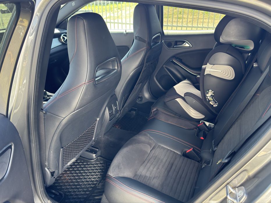 Mercedes Benz GLA 250 4 Matic AMG