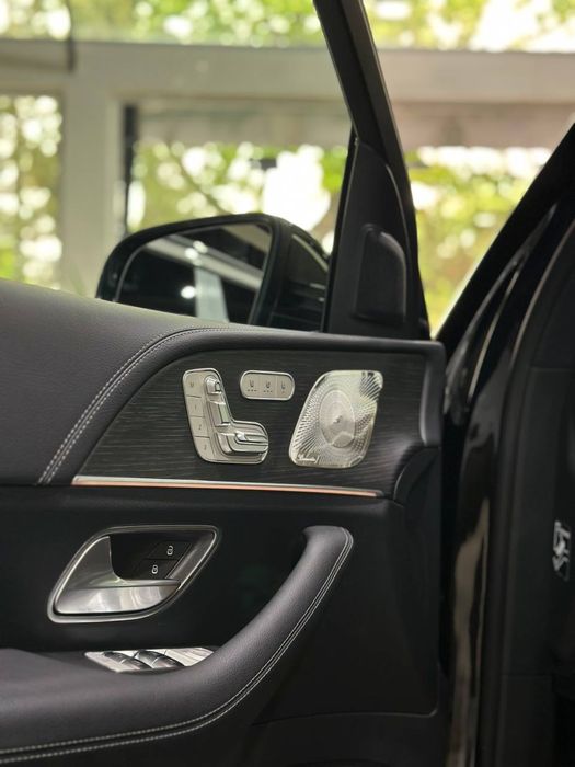 Mercedes Benz GLS 450 model 2025