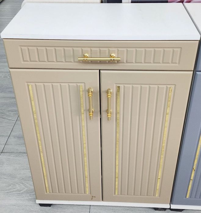 Mebelni obuv polkalar