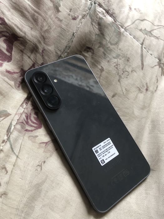 Продам Samsung a56 5G 8x256gb