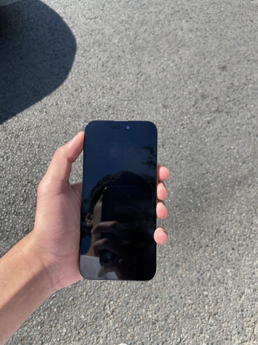 Продам Iihone 15 Pro Max 256gb 85%