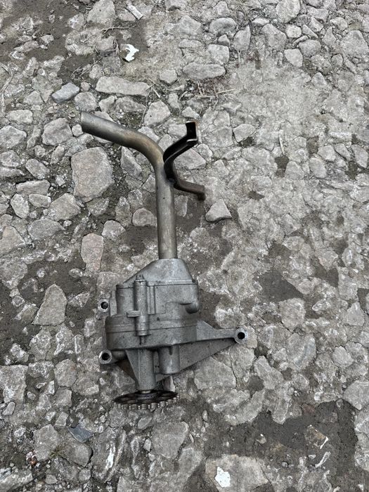 Продам запчасти на 111 двигатель.