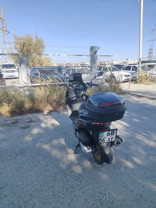 Скутер, мопед продается