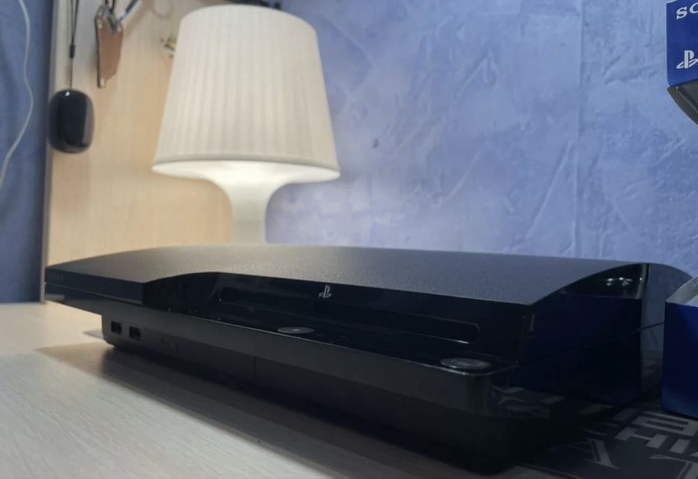 Playstation 3 Slim/500gb. 3 ta pult. Ichi tula uyin