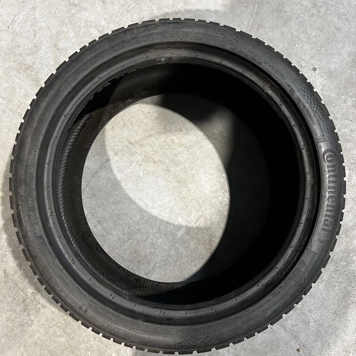 2 Anvelope iarna 275 35 19 Continental