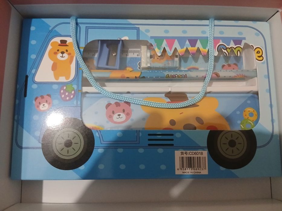 Продаётся планшет почти новый.