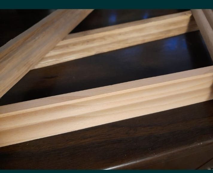 Pervaz / Plintă parchet din stejar –lemn masiv– 20x35