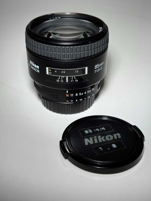 Обективи NIkon Nikkor AF 50mm f1.4 D + Nikkor 85mm f/1.8D