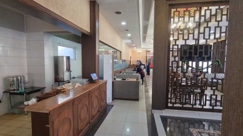 Beruniy metrosi yonida kafe ijaraga beriladi