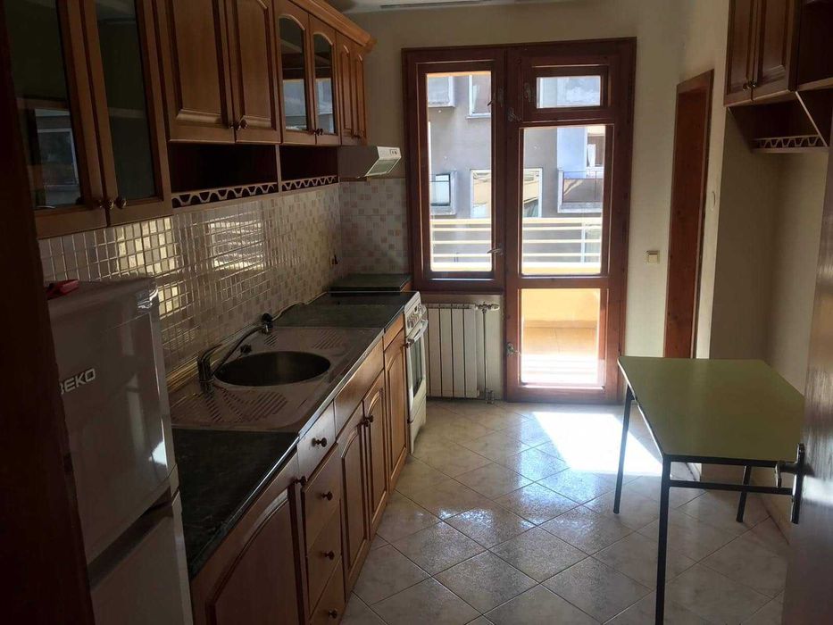 Дава се под наем Тристаен апартамент в София, Лозенец - 104 кв.м за 410 € - Снимка #1