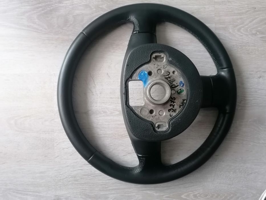 Volan piele Volkswagen Passat B6 Jetta Touran Caddy Golf 5