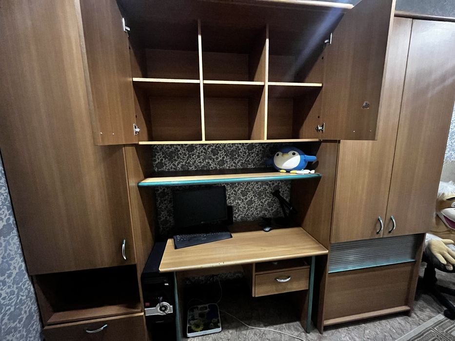 Шкаф с рабочим местом