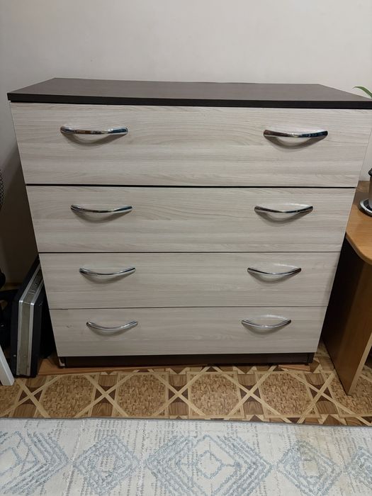 Продам шкаф и комод