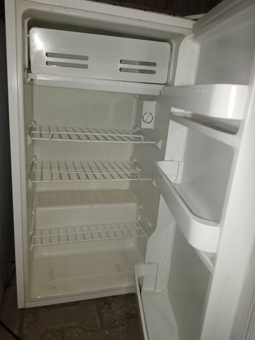 Мини холодильник продам