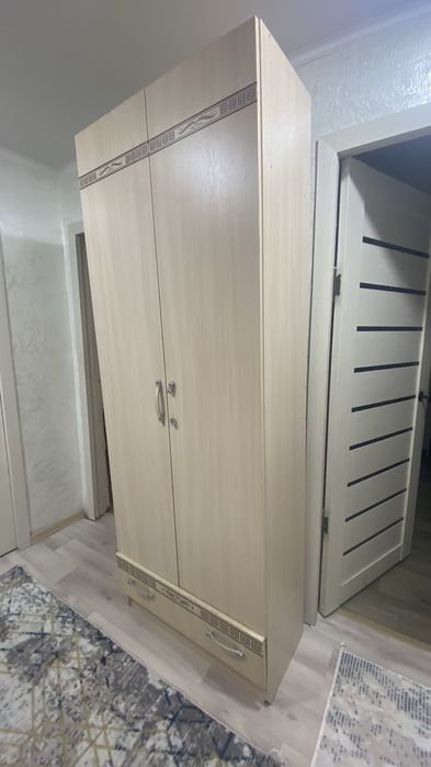 Продам прихожую, 20 000 т