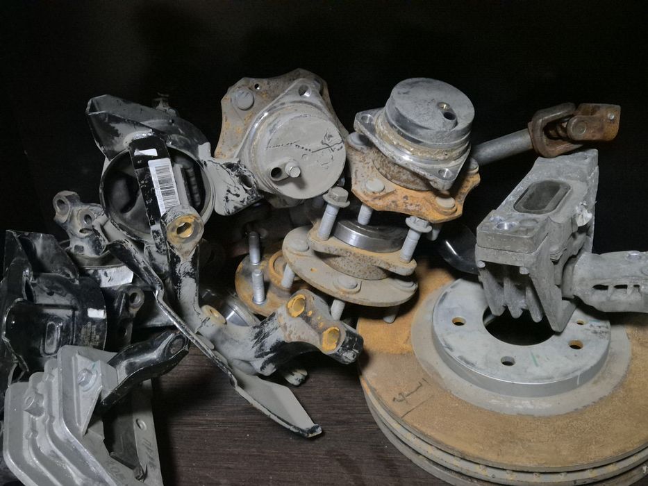 Запчасти jac j7 б\у оригинал