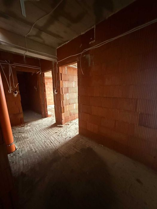 Продава се Тристаен апартамент в Пловдив, Беломорски - 95 кв.м за 664 €/кв.м - Снимка #2